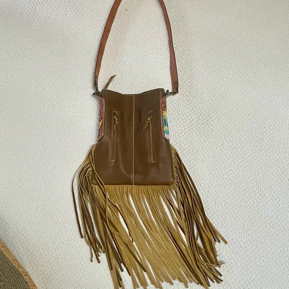 American Darling Cow Print Hair Fringe Western Purse Crossbody Messenger Bag - Picture 5 of 13